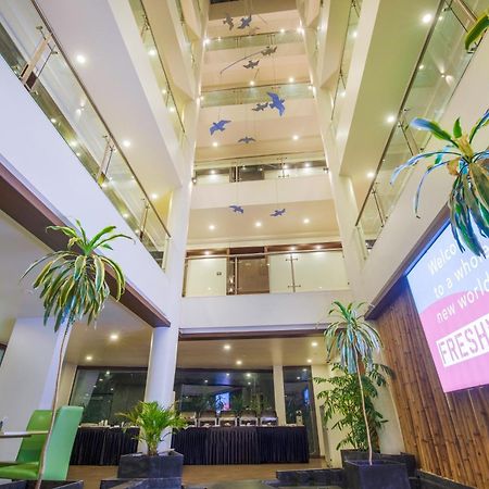 Hotel Mint Montvert, Baner Пюн Екстериор снимка