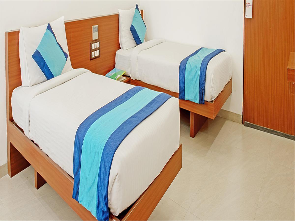Hotel Mint Montvert, Baner Пюн Екстериор снимка
