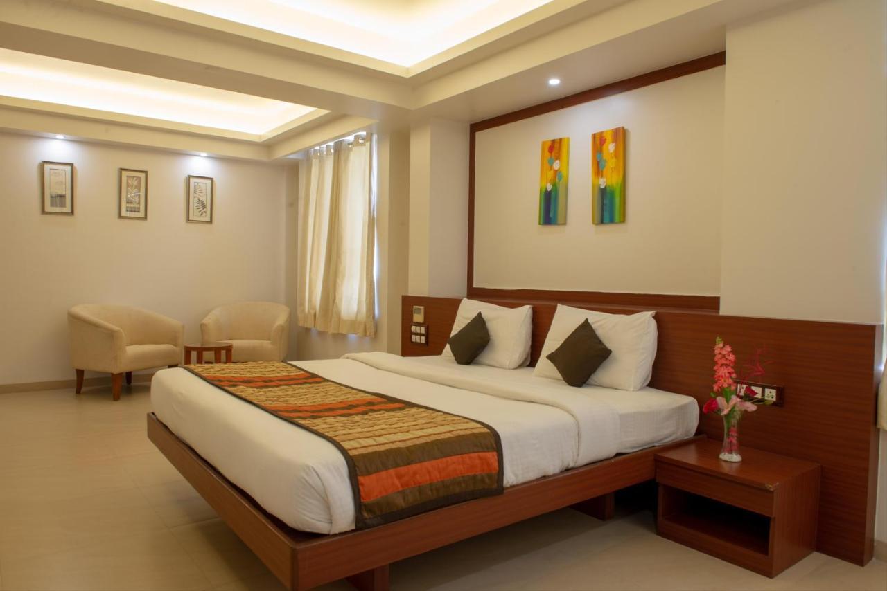 Hotel Mint Montvert, Baner Пюн Екстериор снимка