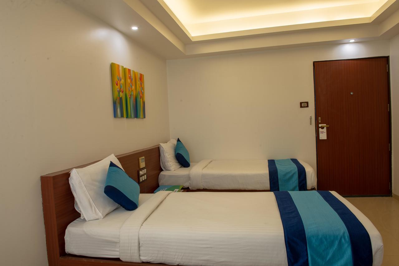 Hotel Mint Montvert, Baner Пюн Екстериор снимка
