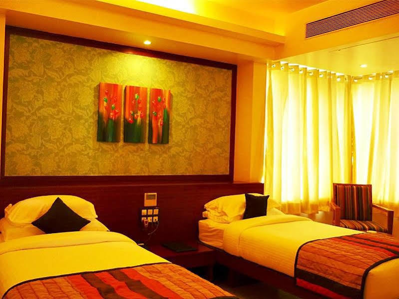 Hotel Mint Montvert, Baner Пюн Екстериор снимка