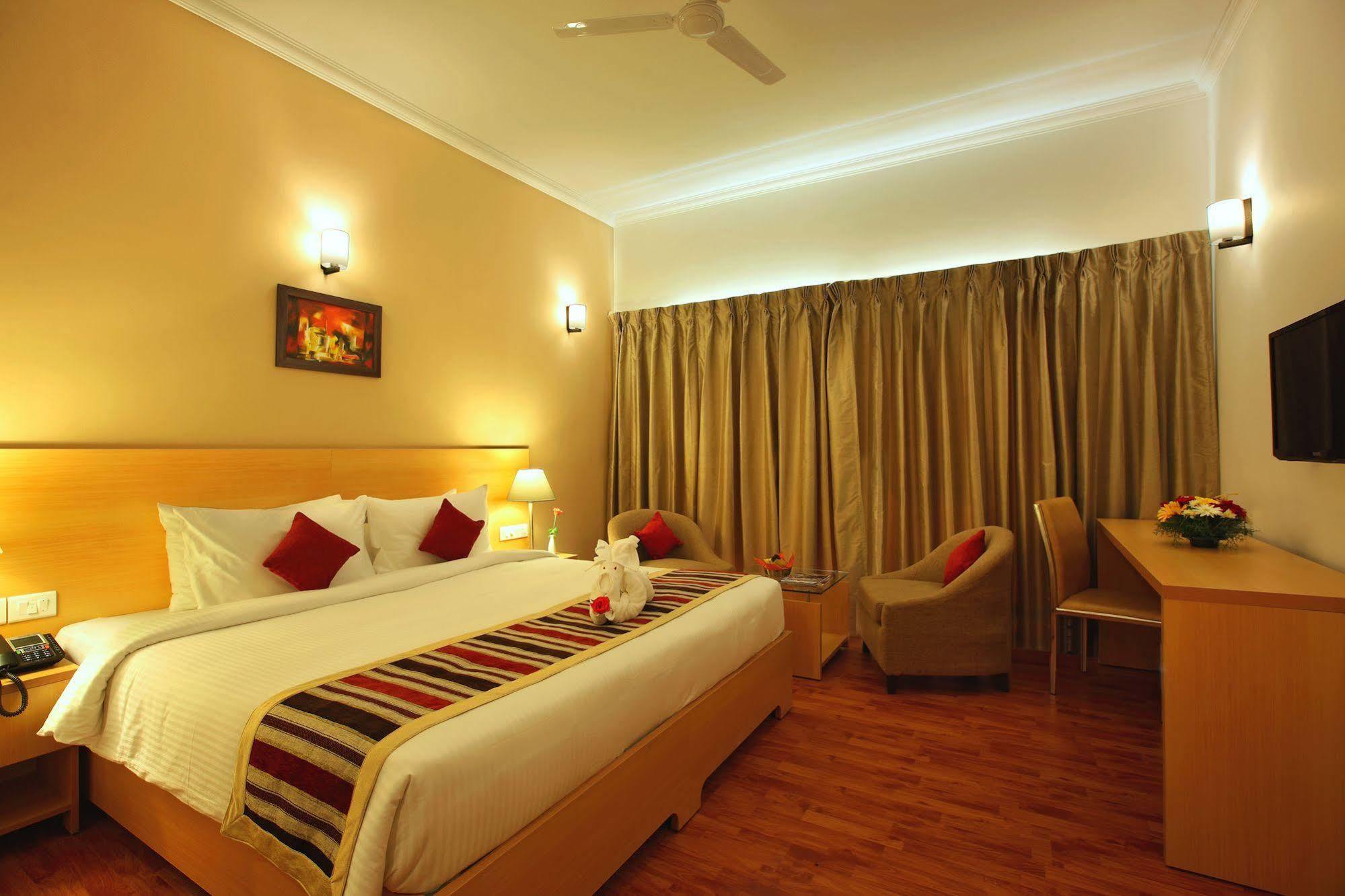 Hotel Mint Montvert, Baner Пюн Екстериор снимка