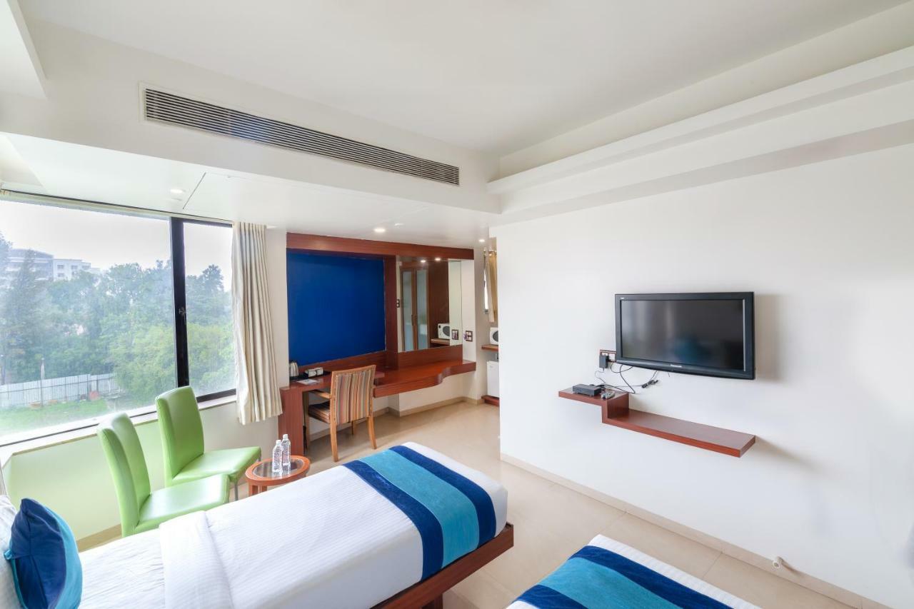 Hotel Mint Montvert, Baner Пюн Екстериор снимка