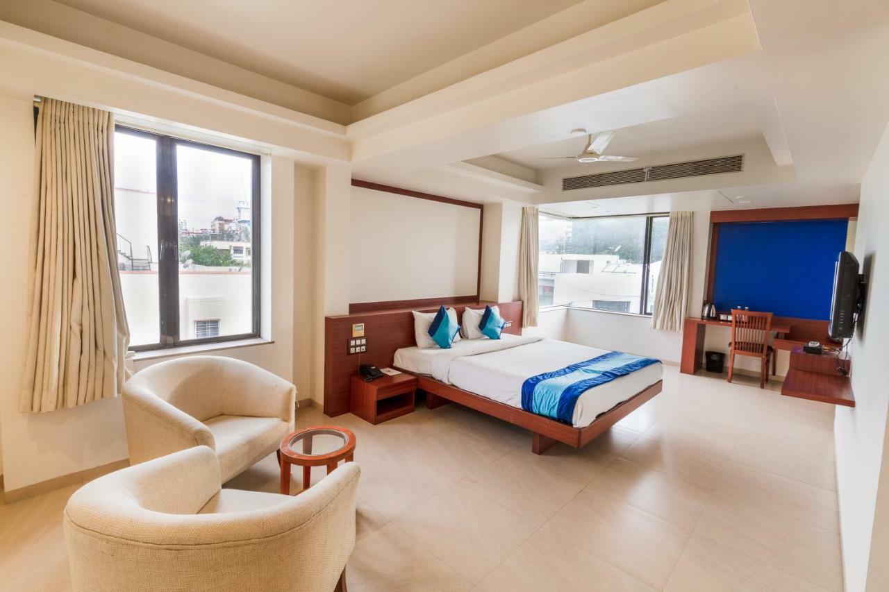 Hotel Mint Montvert, Baner Пюн Екстериор снимка