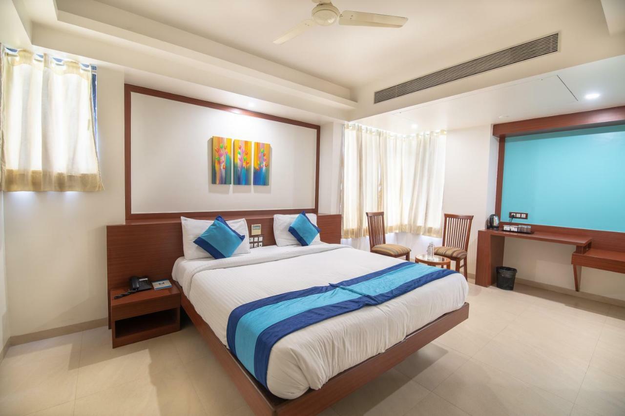 Hotel Mint Montvert, Baner Пюн Екстериор снимка