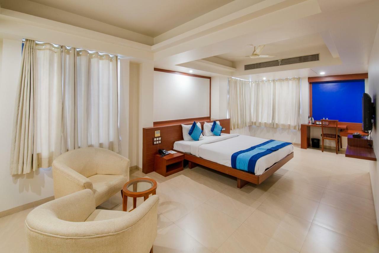 Hotel Mint Montvert, Baner Пюн Екстериор снимка
