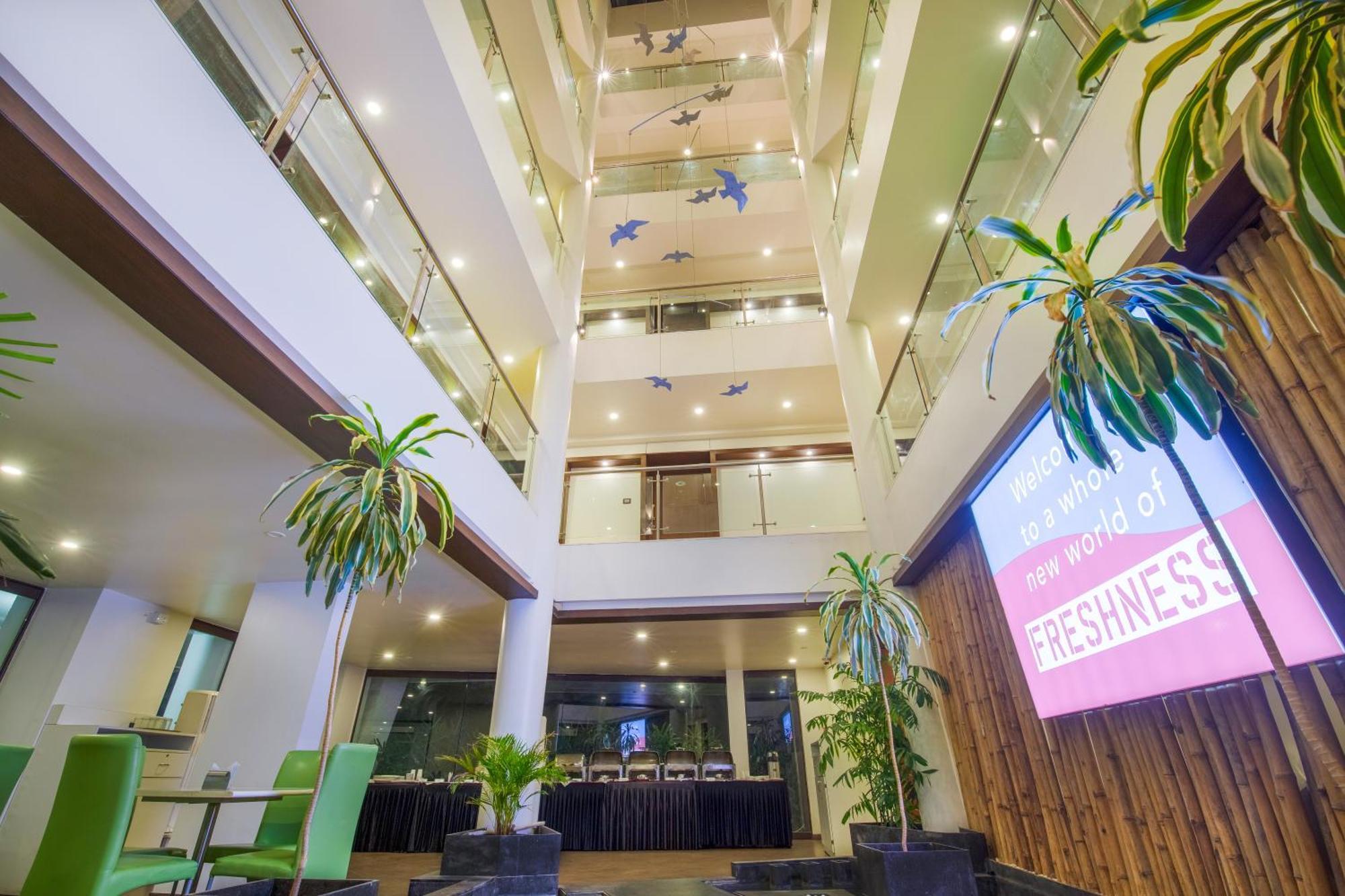 Hotel Mint Montvert, Baner Пюн Екстериор снимка