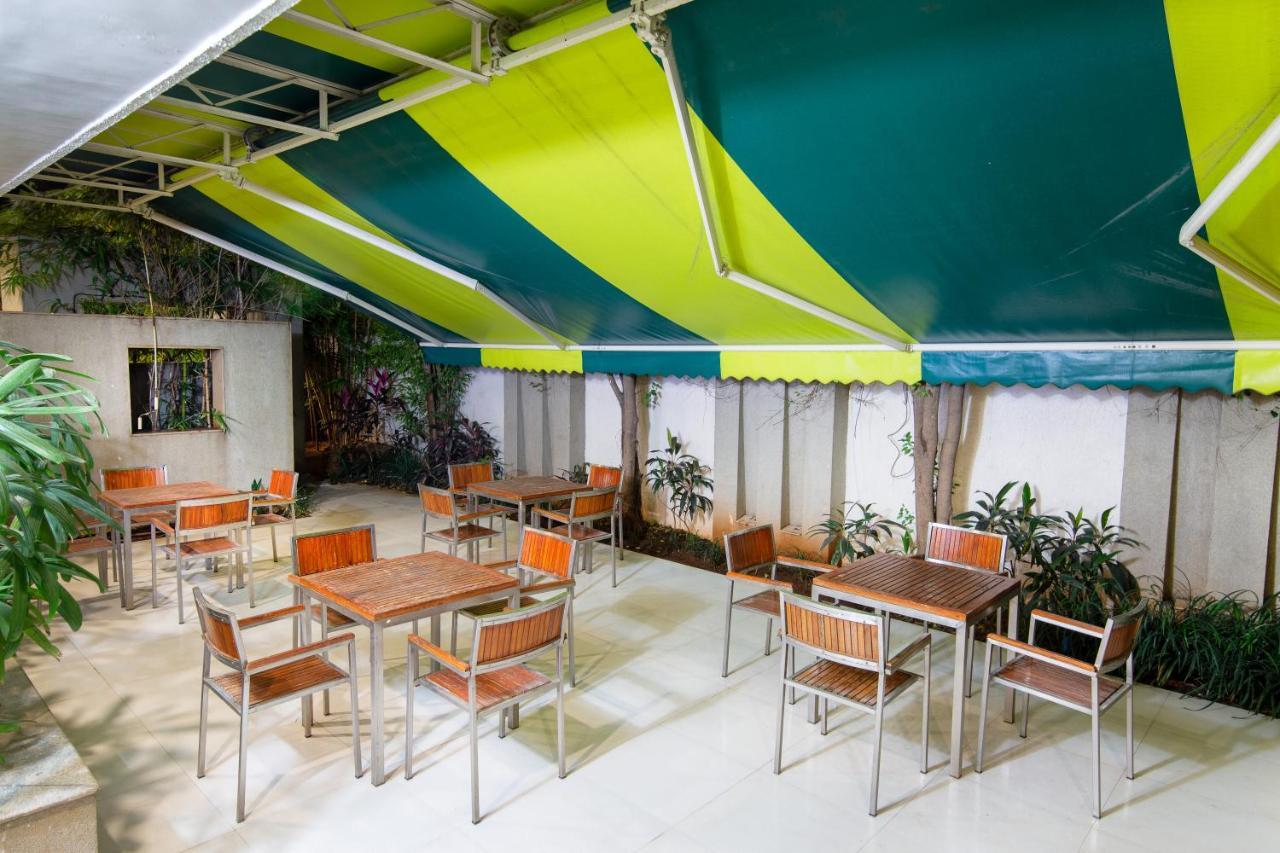 Hotel Mint Montvert, Baner Пюн Екстериор снимка